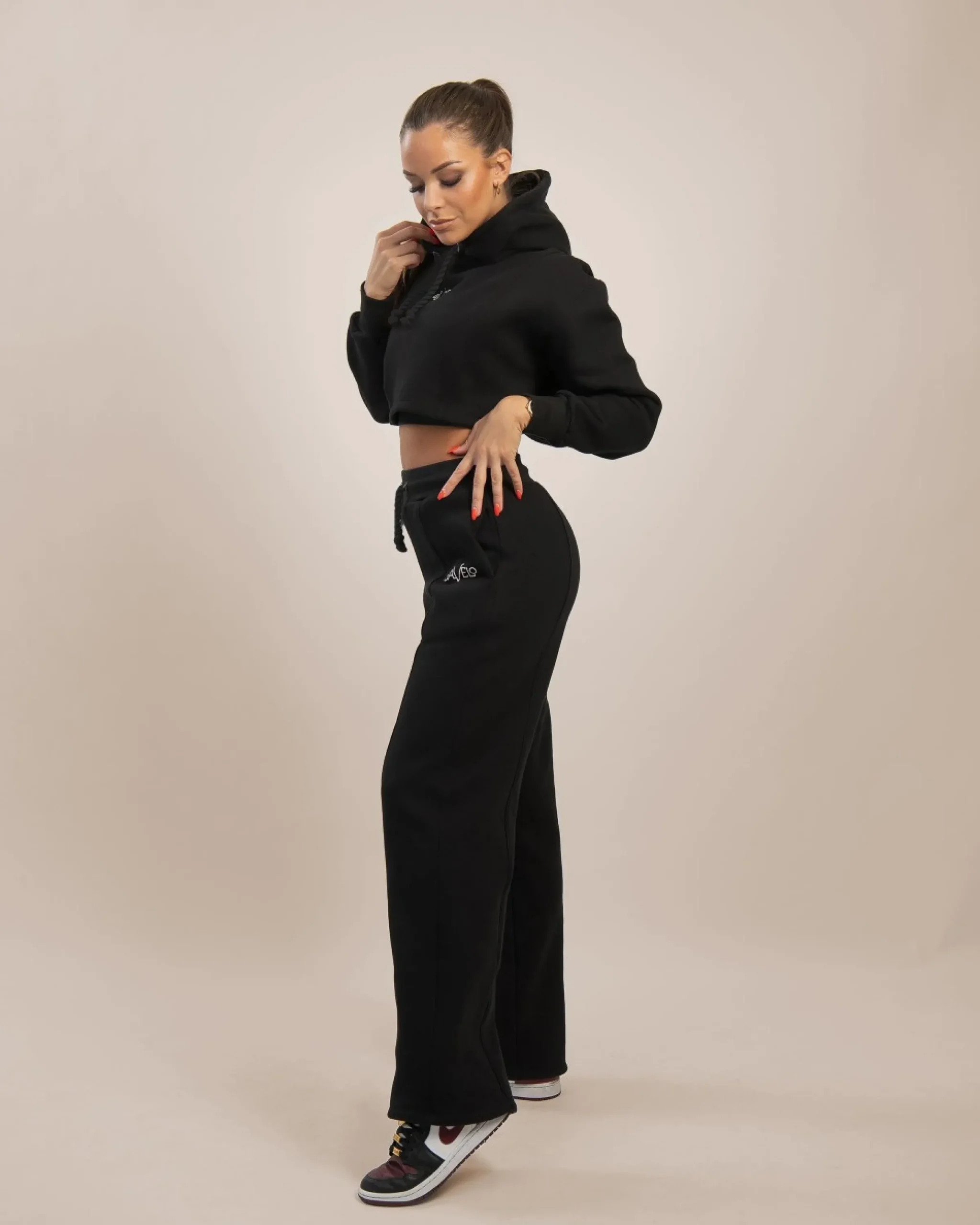 Dam Gavelo Chill Lounge Cropped Hoodie Black